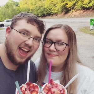 Meet your Posher, Cassandra